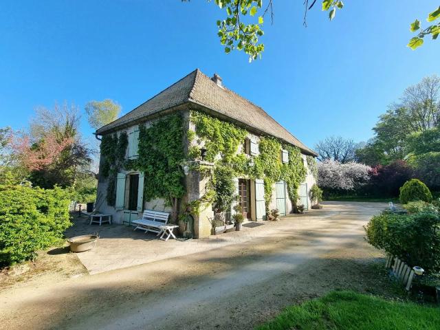 Maison 9 pièces 288 m²
