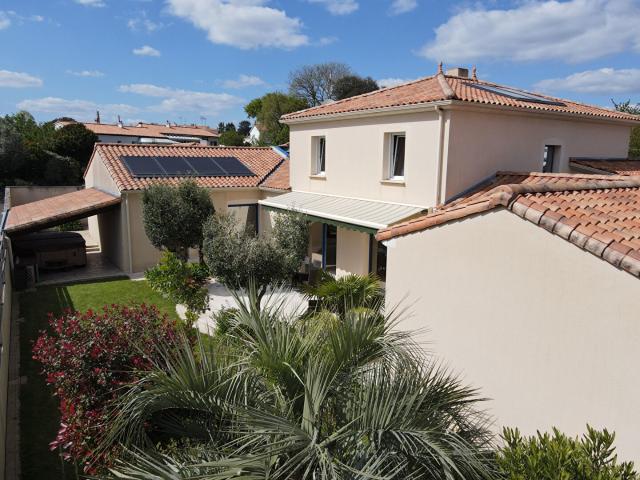 Maison 9 pièces 280 m²