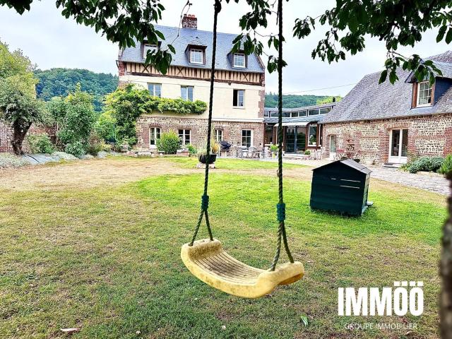 Maison 9 pièces 280 m²