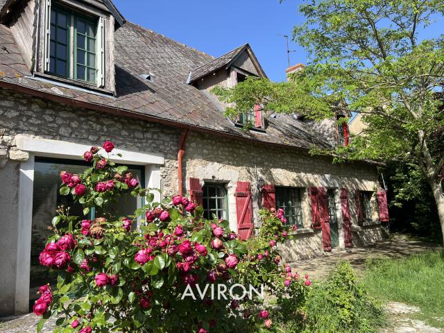 Maison 9 pièces 280 m²
