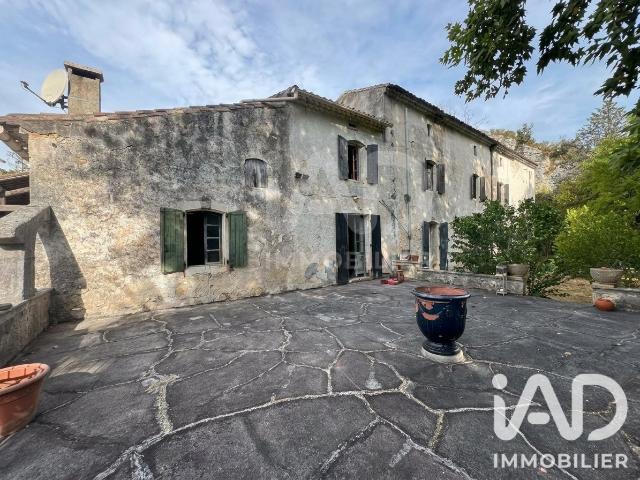 Maison 9 pièces 280 m²
