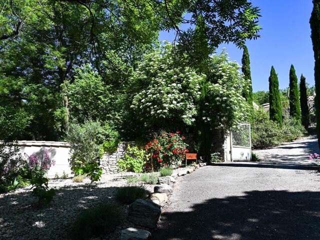 Maison 9 pièces 280 m²