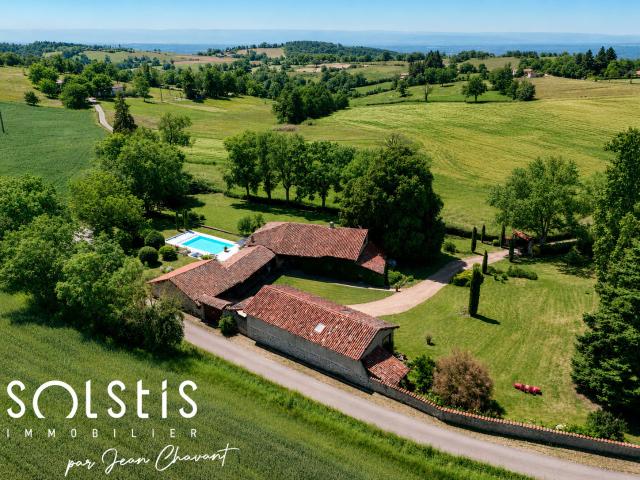 Maison 9 pièces 257 m²