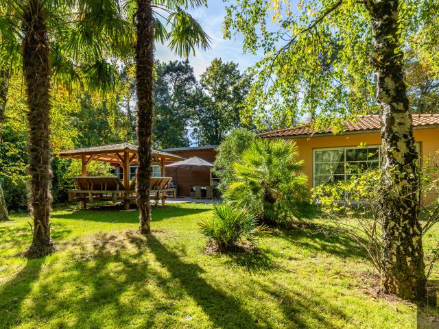 Maison 9 pièces 280 m²