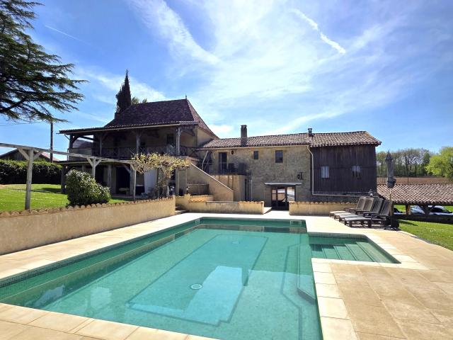 Maison 9 pièces 283 m²