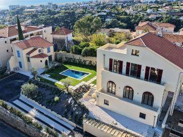 Maison 9 pièces 295 m²