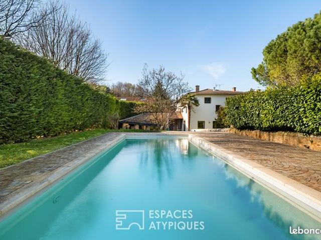 Maison 9 pièces 296 m²