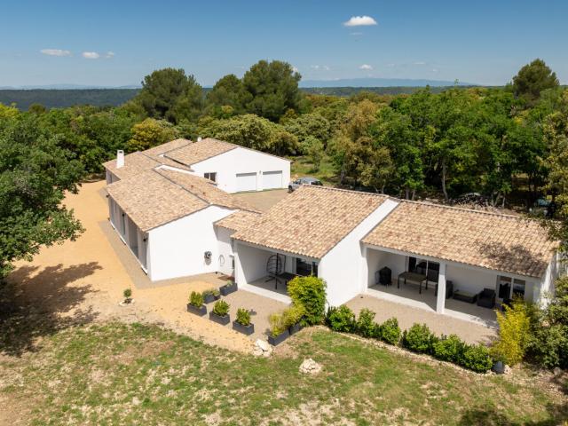 Maison 9 pièces 296 m²
