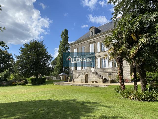 Maison 9 pièces 296 m²