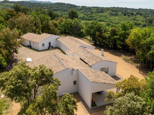 Maison 9 pièces 296 m²