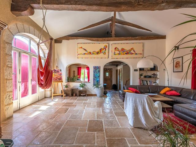 Maison 9 pièces 296 m²