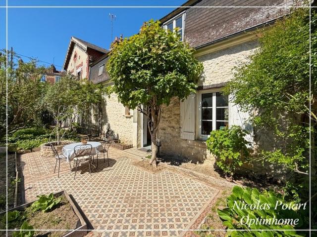 Maison 9 pièces 298 m²