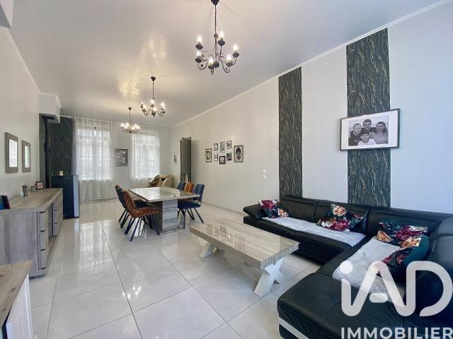 Maison 9 pièces 290 m²