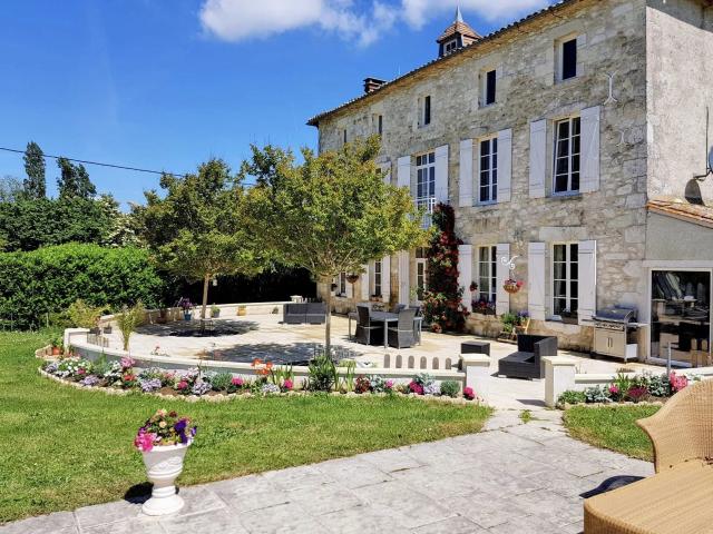 Maison 9 pièces 290 m²