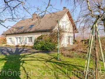 Maison 9 pièces 290 m²