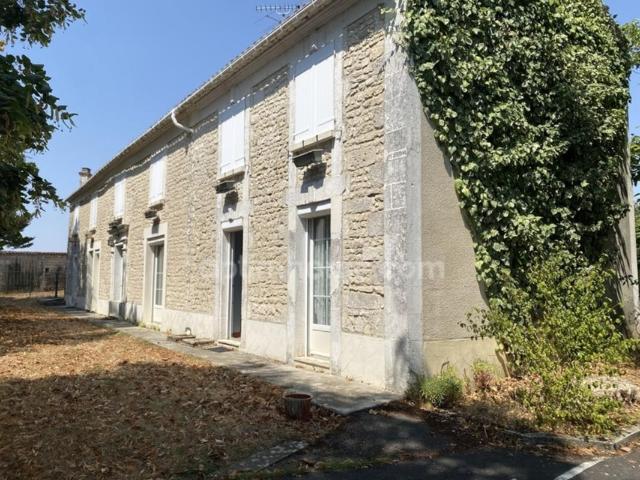 Maison 10 pièces 289 m²