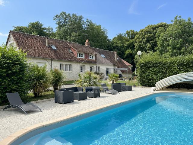 Maison 9 pièces 290 m²