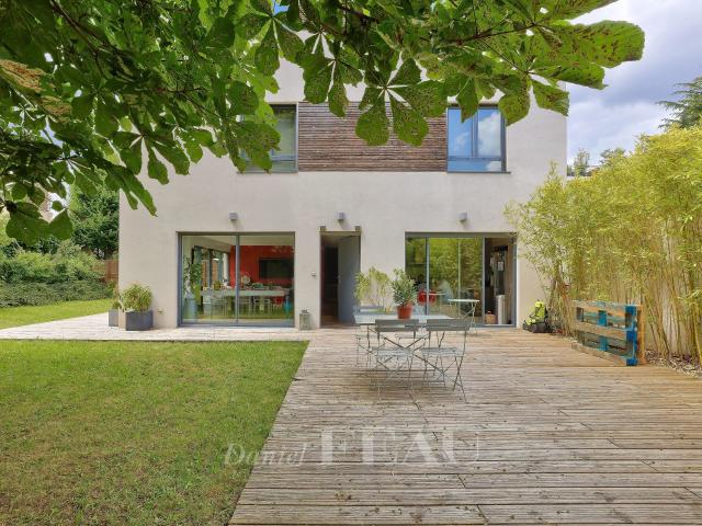 Maison 9 pièces 291 m²