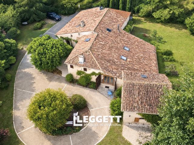 Maison 9 pièces 291 m²