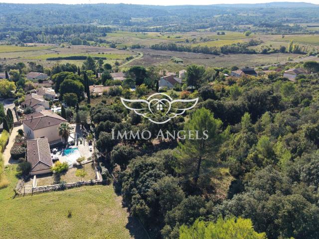 Maison 9 pièces 292 m²