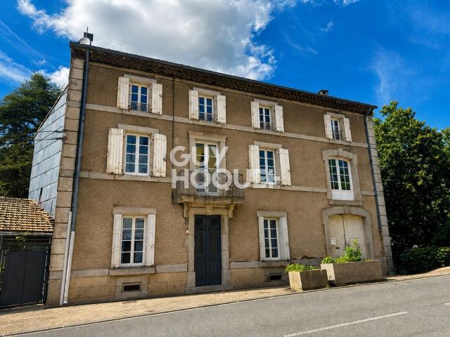 Maison 9 pièces 304 m²