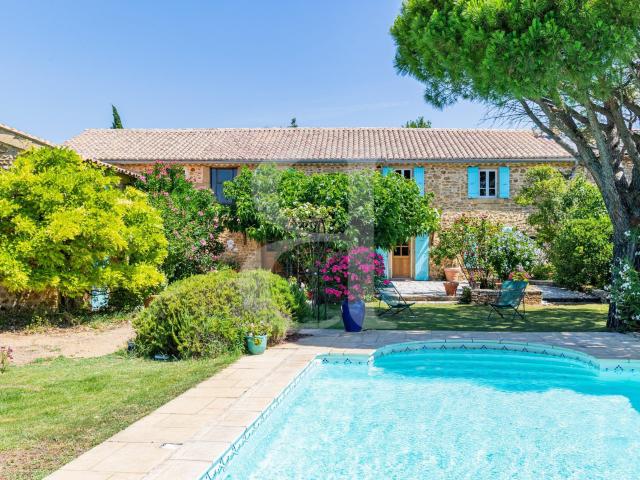 Maison 9 pièces 307 m²