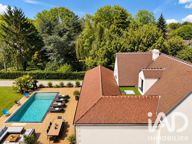 Maison 9 pièces 308 m²