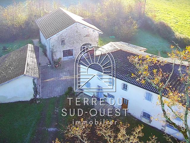 Maison 9 pièces 300 m²