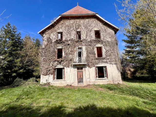 Maison 9 pièces 300 m²