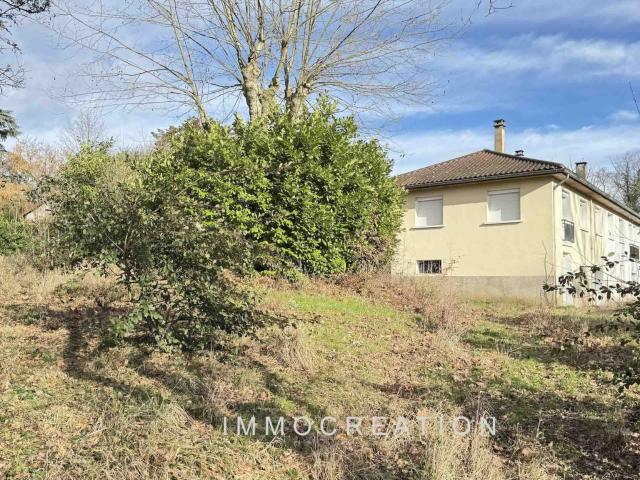 Maison 9 pièces 300 m²