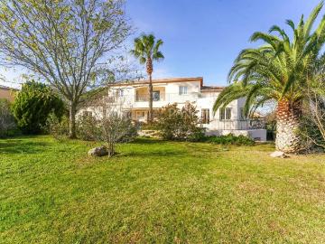 Maison 9 pièces 300 m²
