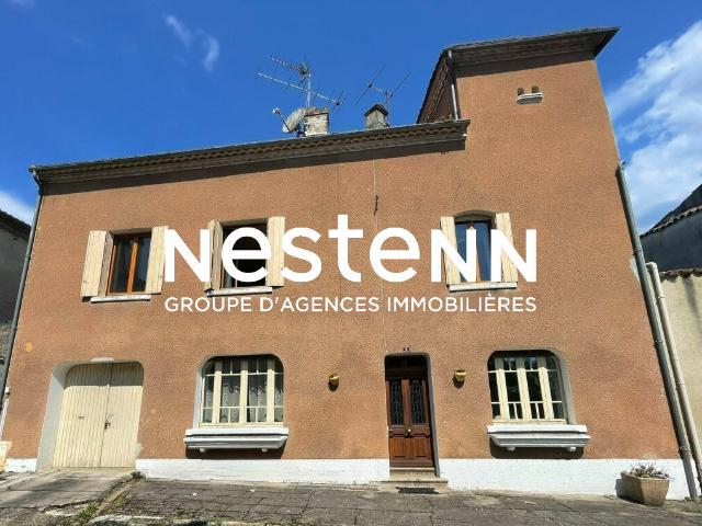 Maison 9 pièces 300 m²