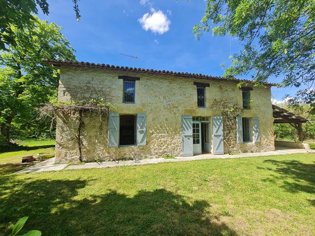 Maison 9 pièces 301 m²