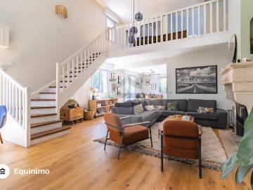 Maison 9 pièces 302 m²