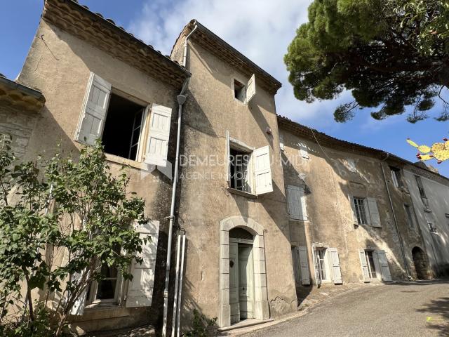 Maison 9 pièces 302 m²
