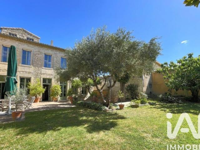 Maison 9 pièces 302 m²