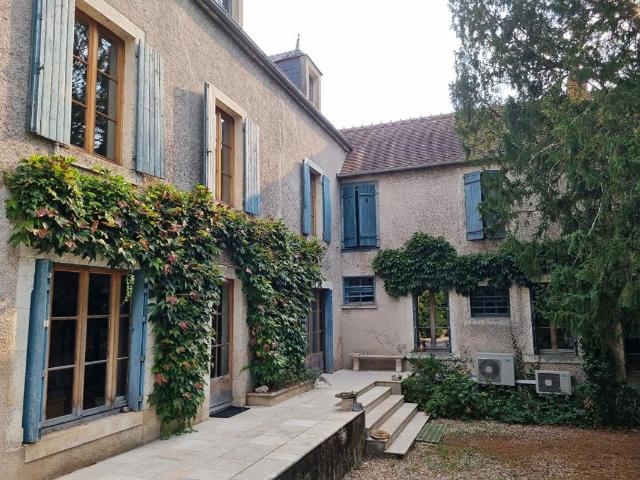 Maison 9 pièces 316 m²