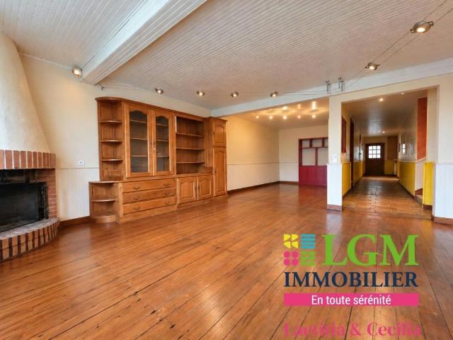 Maison 9 pièces 316 m²