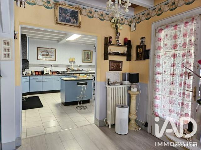Maison 9 pièces 317 m²