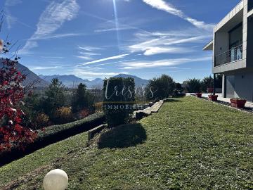 Maison 9 pièces 310 m²