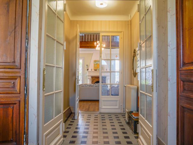 Maison 9 pièces 311 m²