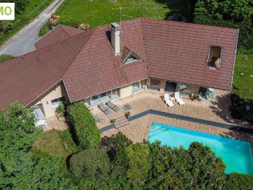Maison 9 pièces 313 m²