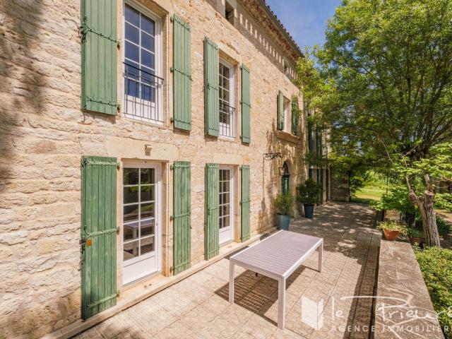 Maison 9 pièces 327 m²
