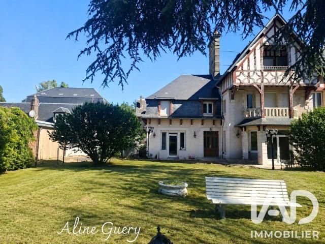Maison 9 pièces 328 m²