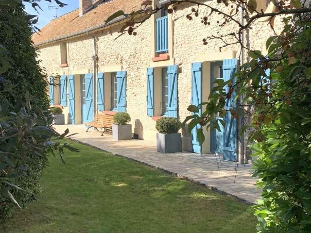 Maison 9 pièces 328 m²