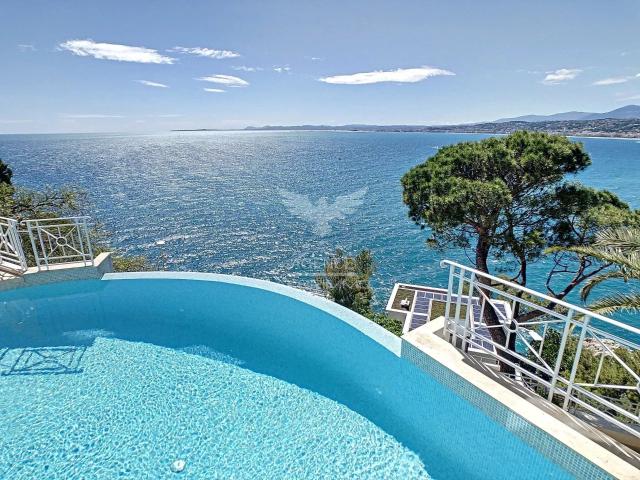 Maison 9 pièces 320 m²