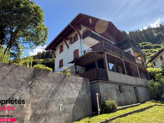 Maison 9 pièces 320 m²