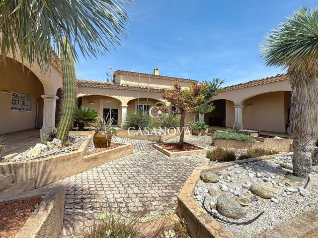 Maison 9 pièces 320 m²