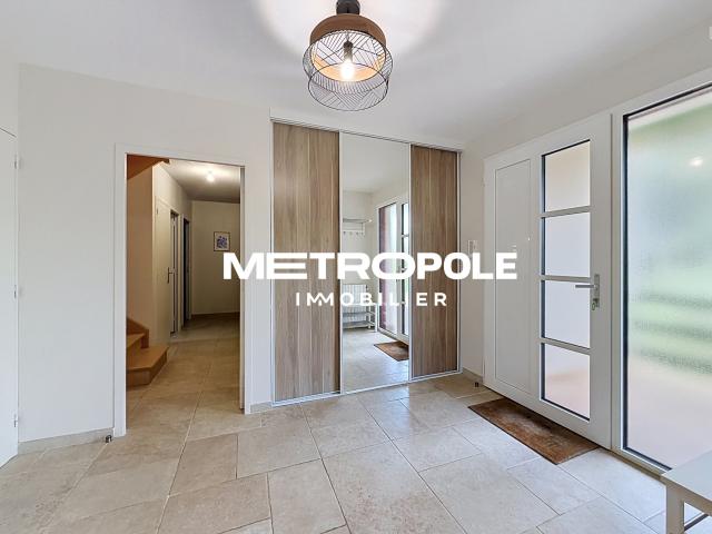 Maison 9 pièces 321 m²
