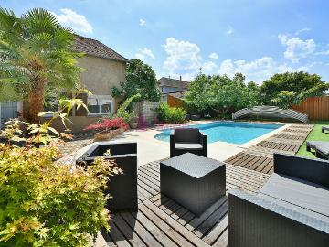 Maison 9 pièces 321 m²